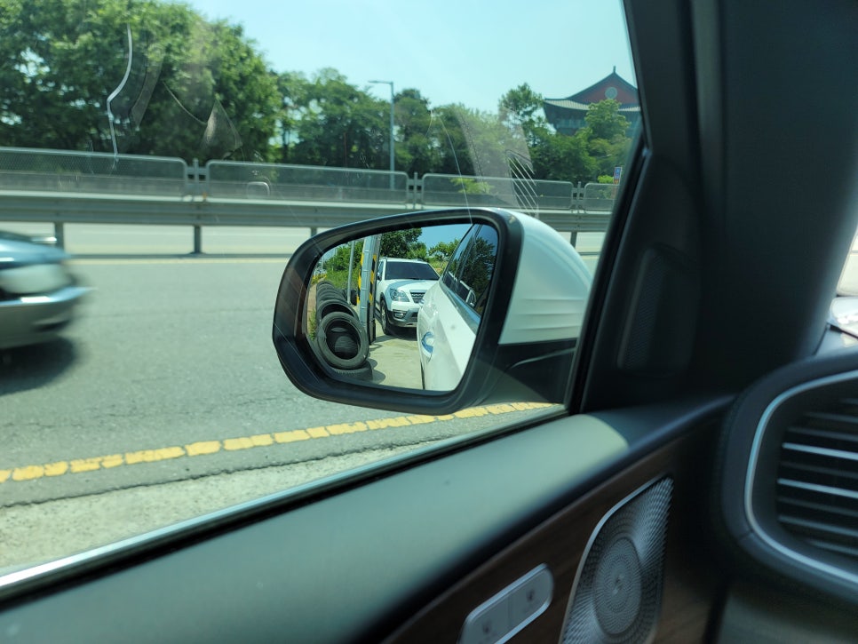 벤츠GLE350e - 세로 그릴, 옵틱 글라스 광각미러