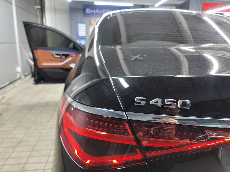 광주 벤츠레트로핏 > 벤츠S450 -엑티브엠비언트, 리어 모니터Z9