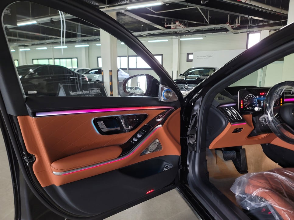 광주 카오카오 > 벤츠w223 s450 - 벤츠 순정 4D 부메스터 + 카비우스 모듈