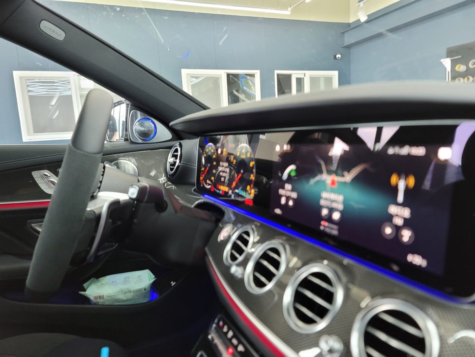 광주 벤츠레트로핏> 벤츠E53amg - 3D 부메스터, R버튼 교체 및 활성화