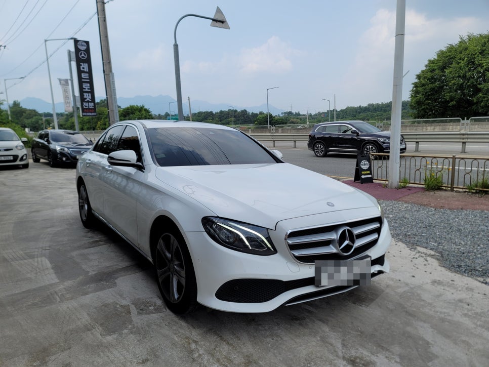 벤츠 E200 - 와이드콕 핏 (리퍼상품), 팬2 포함 시공