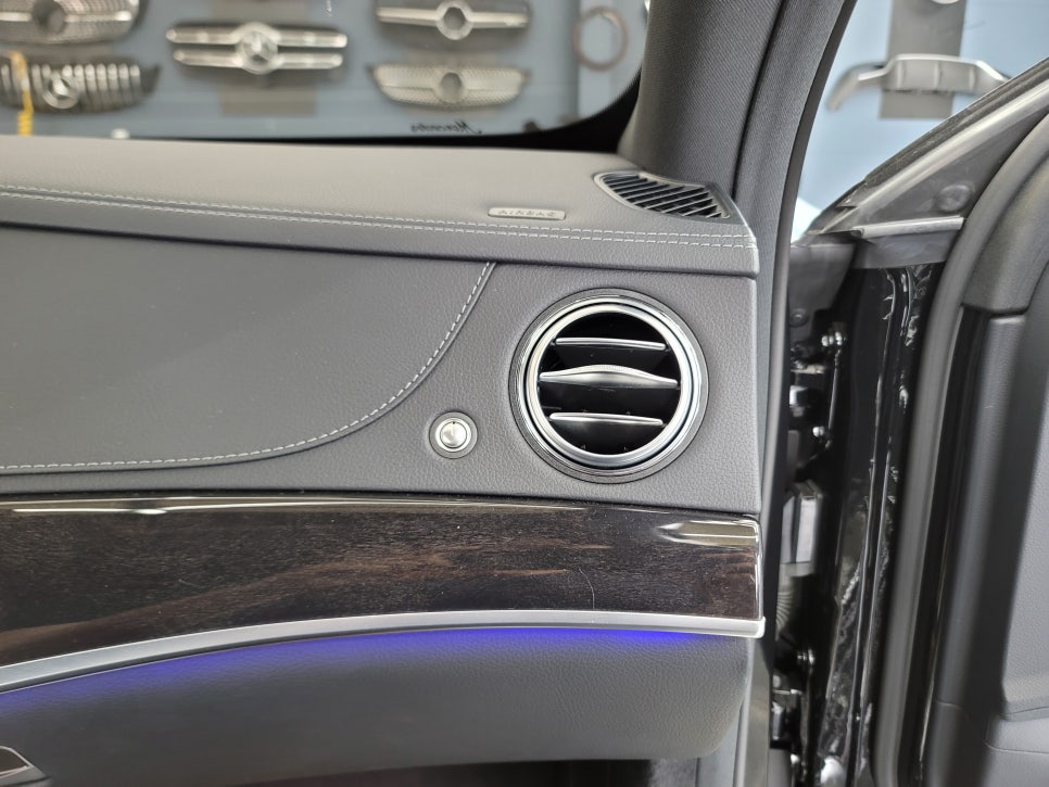 벤츠 후기형 S350d - 송풍구 엠비언트, 3D 부메스터, 미드레인지 커버