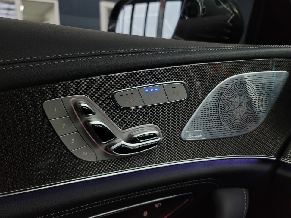 광주 벤츠 통풍시트 전문점 카오카오 > 벤츠 CLS300d - 통풍시트 " 여름엔 필수 !! "