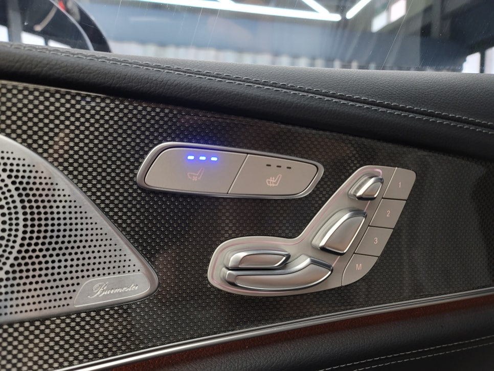 광주 벤츠 통풍시트 전문점 카오카오 > 벤츠 CLS300d - 통풍시트 " 여름엔 필수 !! "