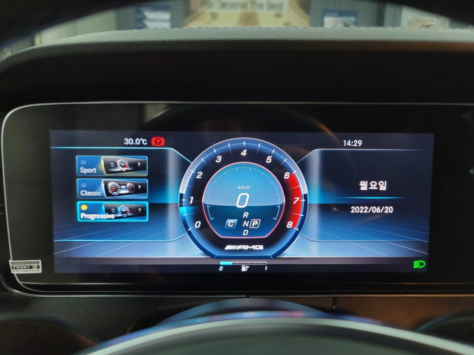 벤츠 레트로핏 카오카오> 벤츠E200d 카브리올레 - 와이드콕핏 & 팬2시공 / AMG 프로그래밍 & 생활코딩