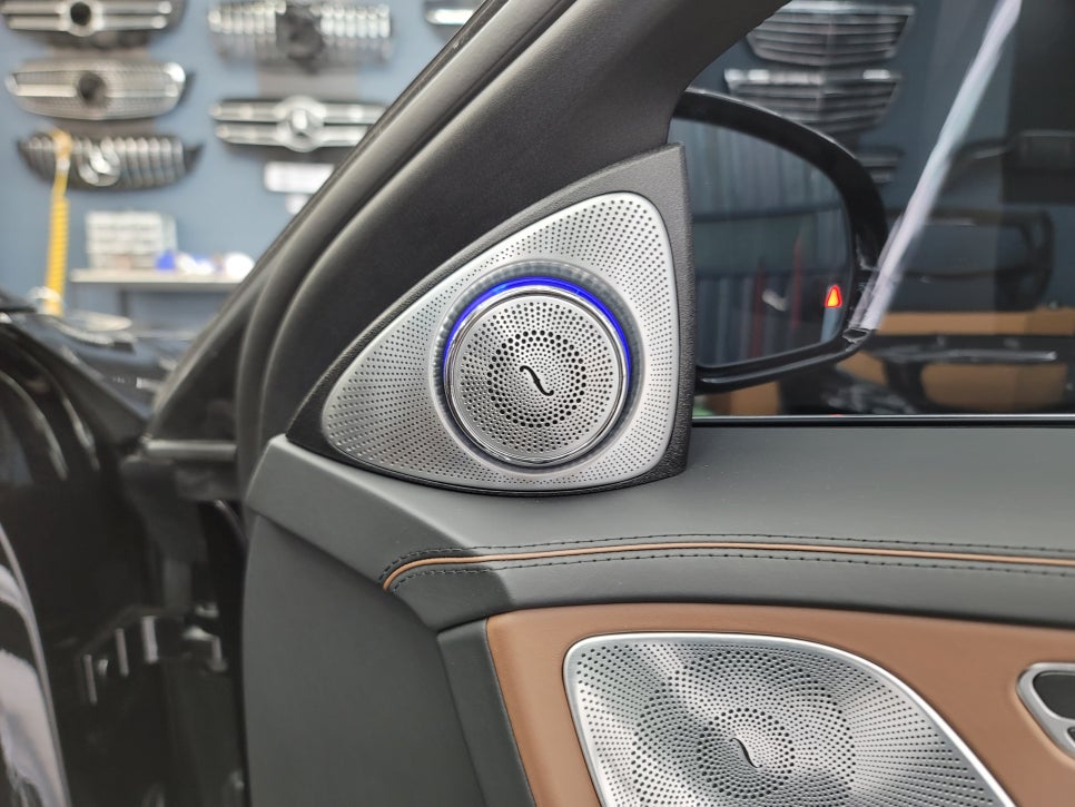 벤츠S63amg - 63색 송풍구 엠비언트, 3D부메스터 " 실내의 꽃을 피우다~ "