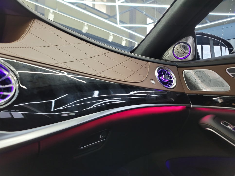 벤츠S63amg - 63색 송풍구 엠비언트, 3D부메스터 " 실내의 꽃을 피우다~ "