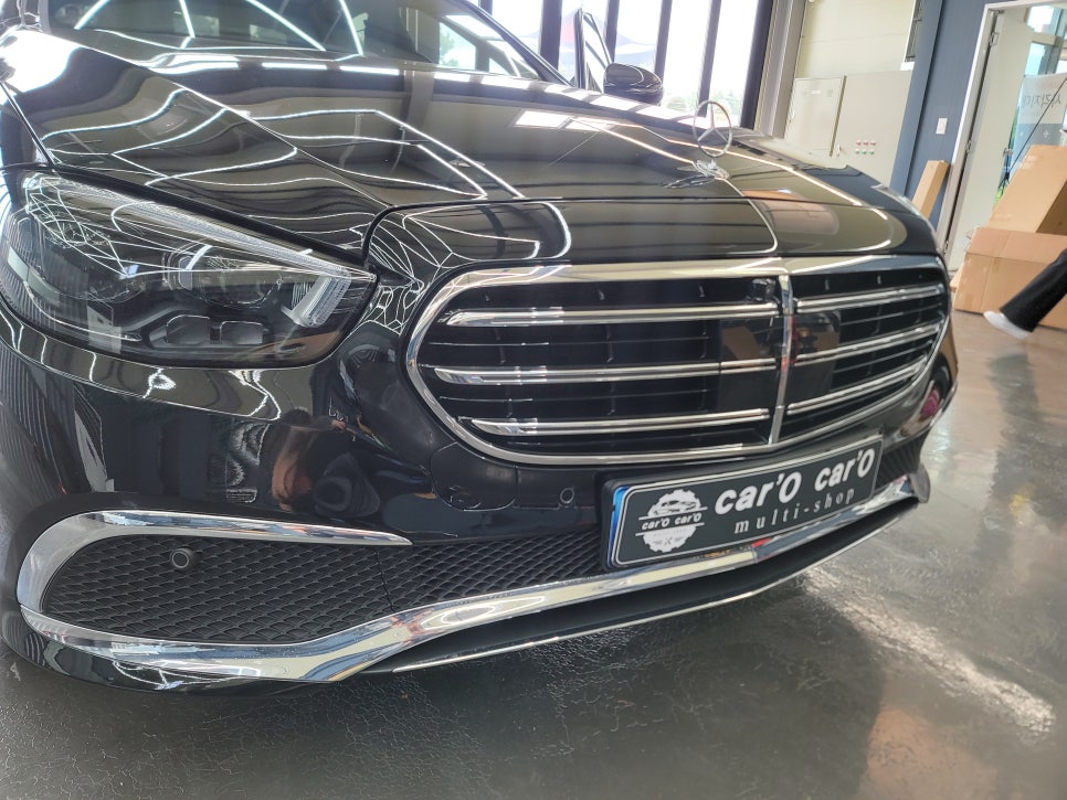 벤츠 E220d - 익스클루시브에서 아방가르드 그릴 교체 ! AMG 프로그래밍 !!