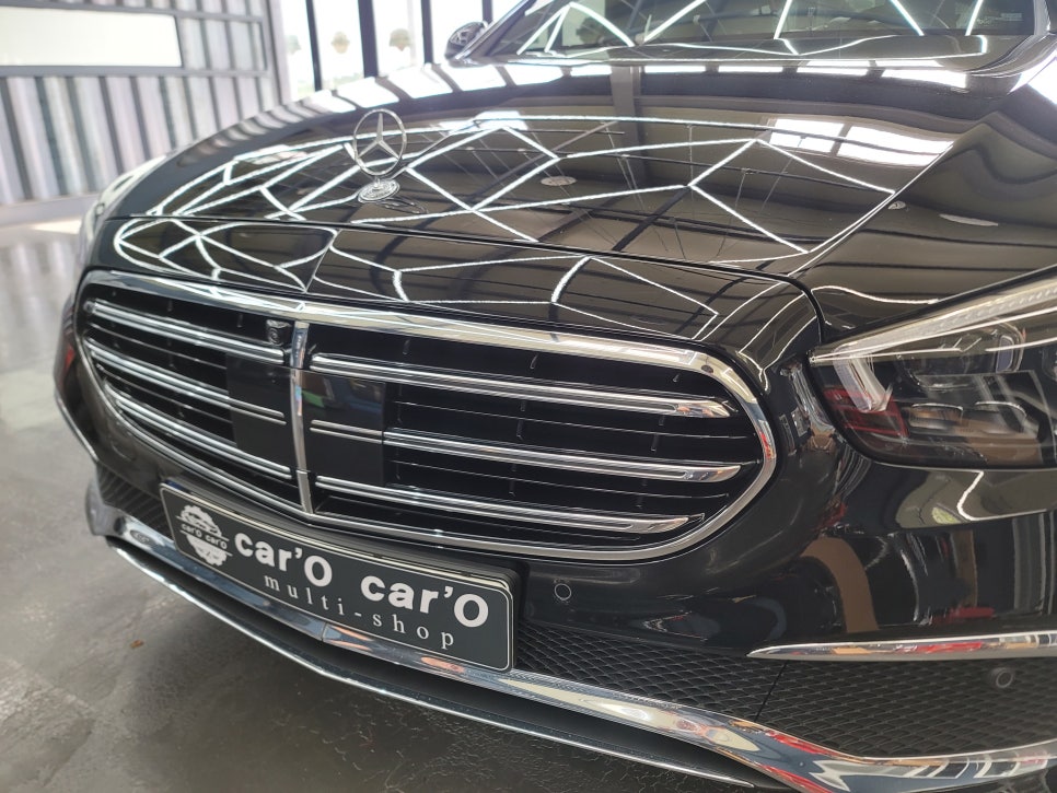 벤츠 E220d - 익스클루시브에서 아방가르드 그릴 교체 ! AMG 프로그래밍 !!
