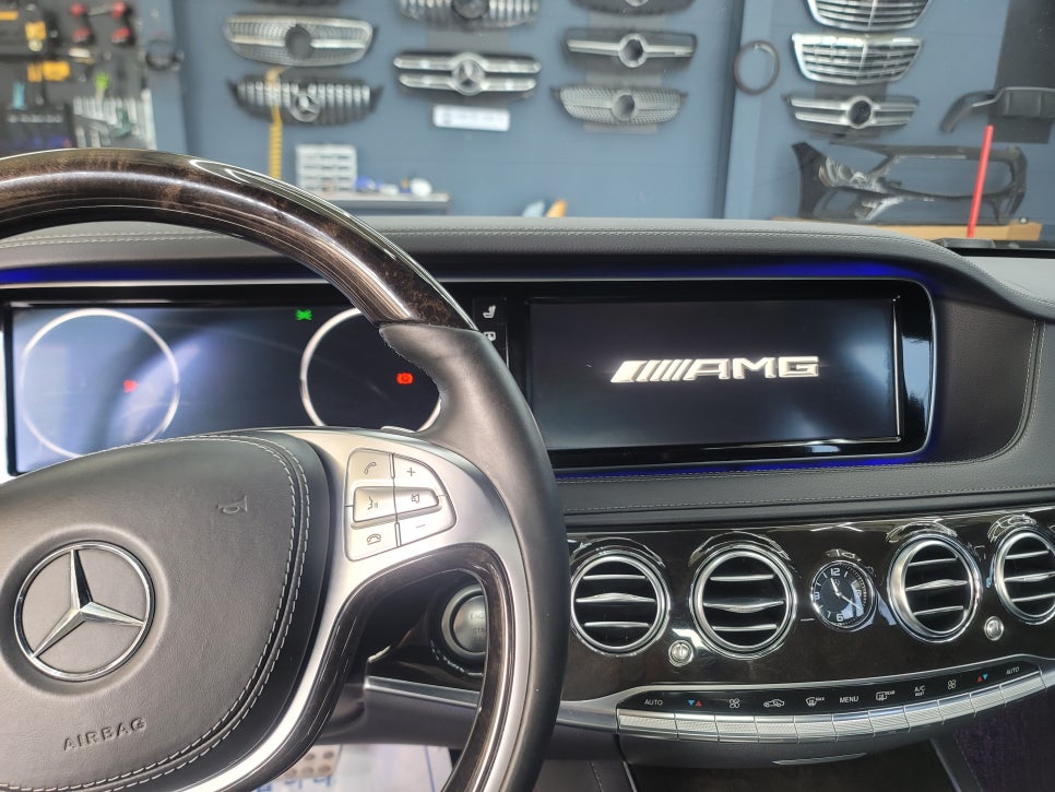 벤츠W222 전기형 S350 - M2C 200A 플러스 , AUX기능 활성화까지~~