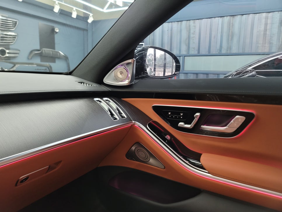 벤츠W223 S400d - 카비우스 4D 부메스터