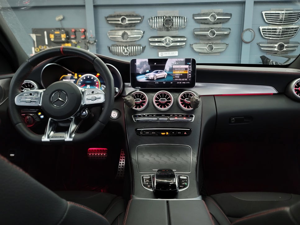 벤츠C43amg - 송풍구 & 데쉬보드 엠비언트 / 멀티컬러 코딩 활성화