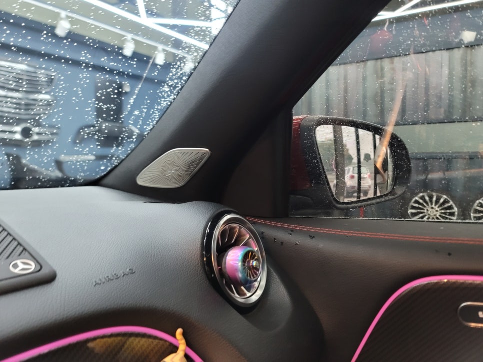 벤츠GLB35amg- 3D부메스터 & 미드레인지 엠비언트, 데쉬보드 크롬amg 엠비언트, 2열 송풍구 엠비언트