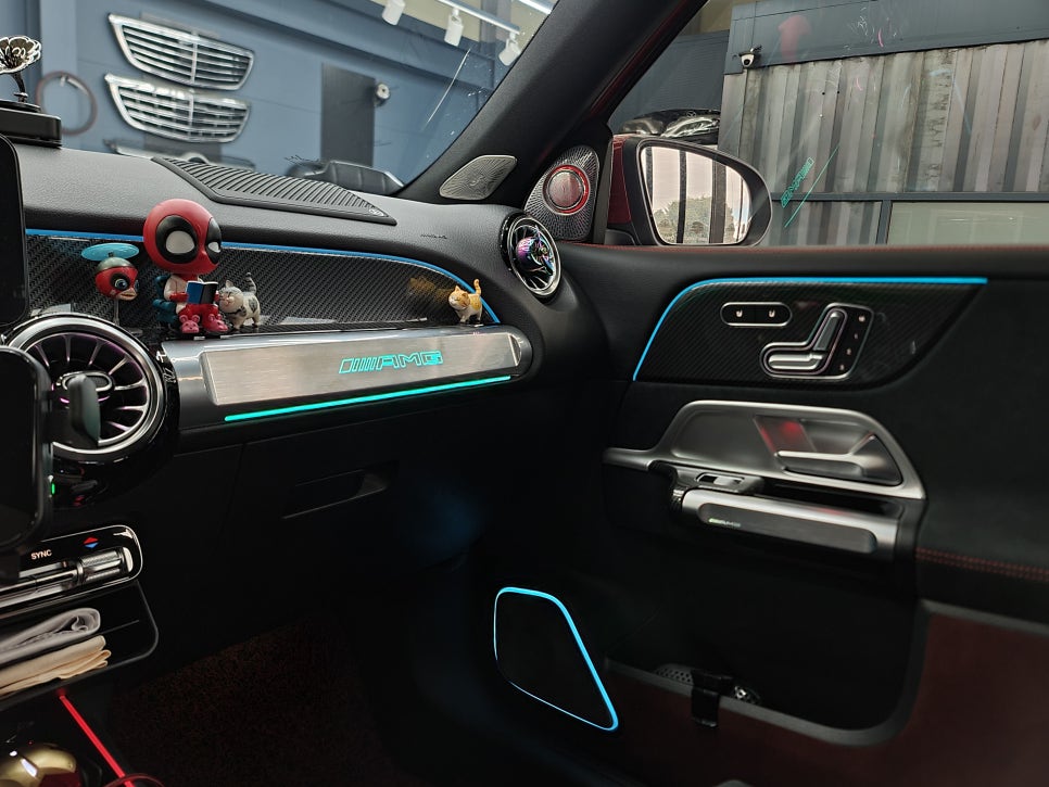 벤츠GLB35amg- 3D부메스터 & 미드레인지 엠비언트, 데쉬보드 크롬amg 엠비언트, 2열 송풍구 엠비언트