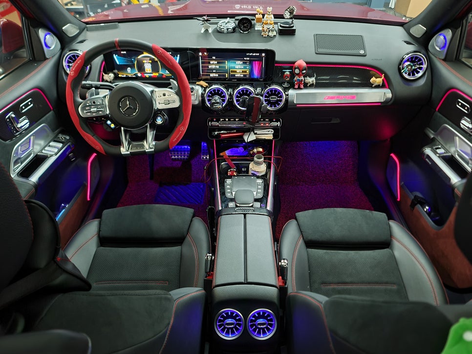 벤츠GLB35amg- 3D부메스터 & 미드레인지 엠비언트, 데쉬보드 크롬amg 엠비언트, 2열 송풍구 엠비언트