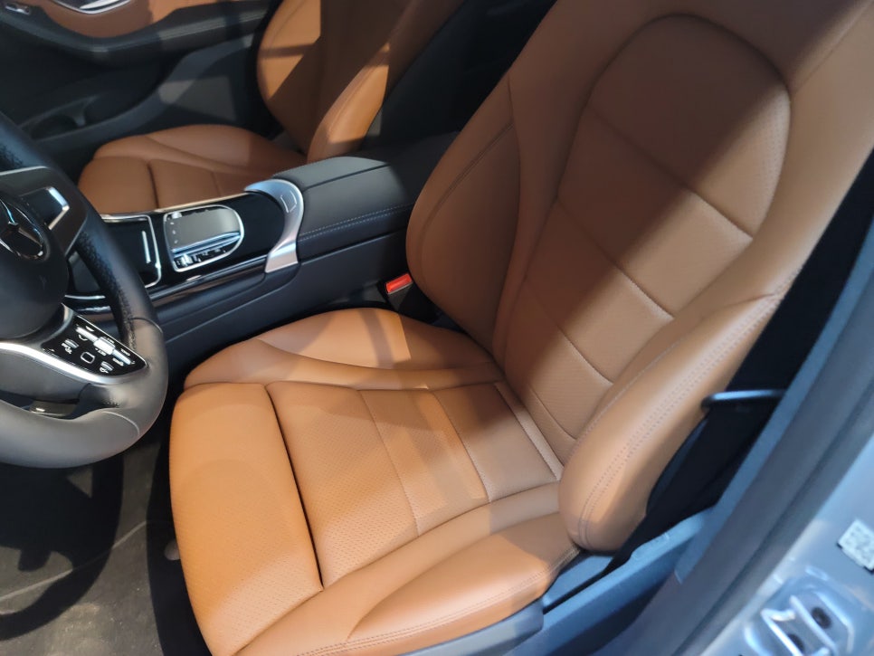 벤츠GLC300e - 통풍시트 / 운전석 팬 2개 추가 시공