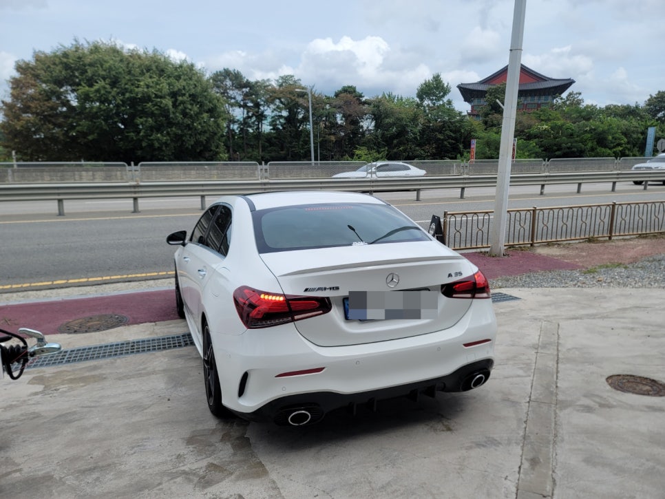 벤츠 A35amg - 세로그릴