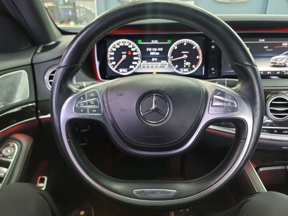 벤츠S350 - AMG D컷 커스텀 핸들 "감성마력 업그레이드"