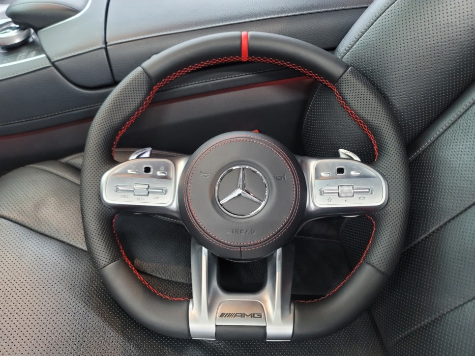벤츠S350 - AMG D컷 커스텀 핸들 "감성마력 업그레이드"
