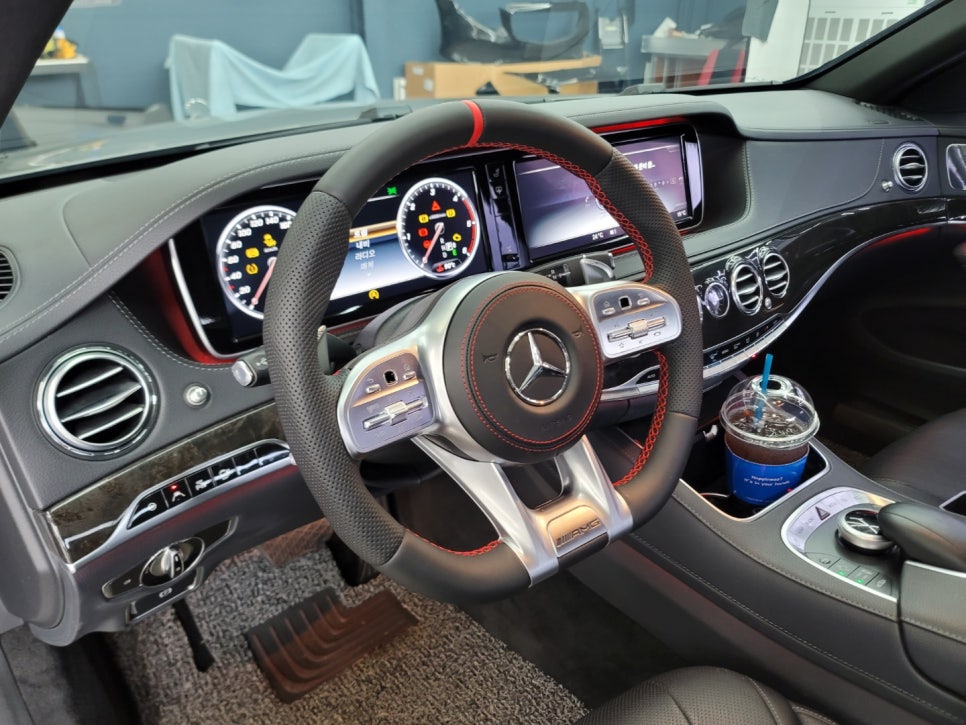 벤츠S350 - AMG D컷 커스텀 핸들 "감성마력 업그레이드"