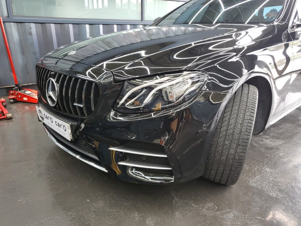 벤츠E300 - 사고로 인한 ' E43amg 범퍼 교체 '