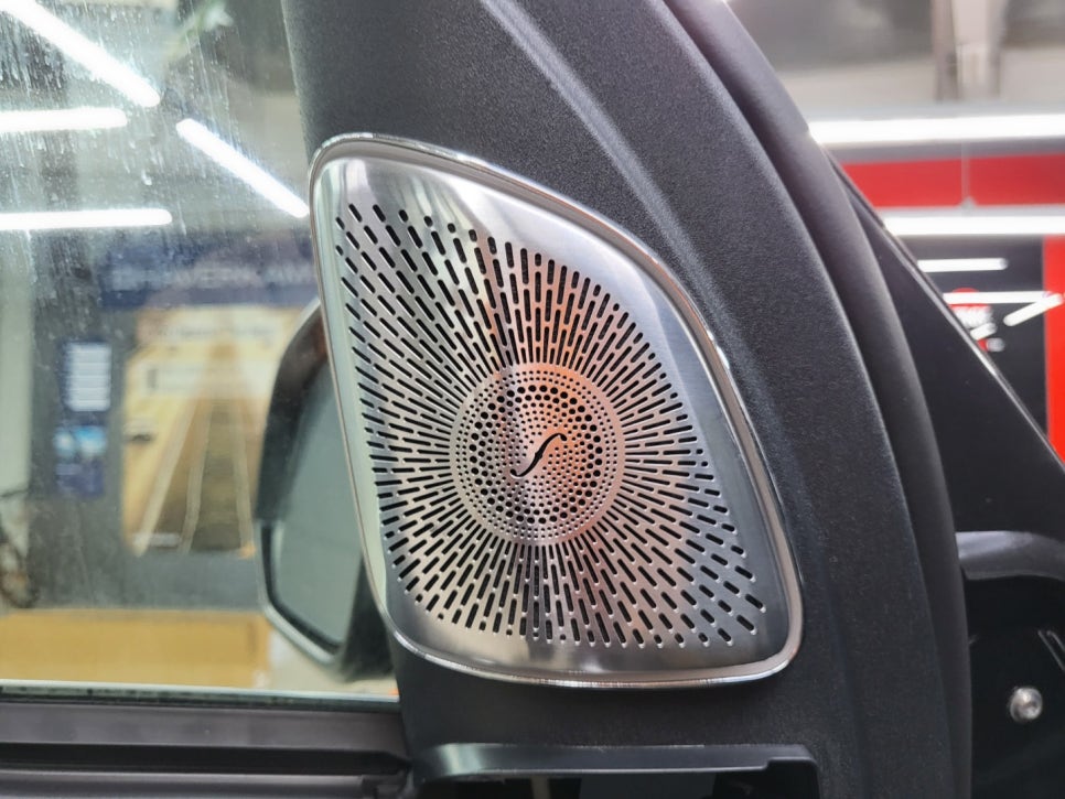 벤츠 GLE 300d - 세로그릴 & 부메스터 엠비언트