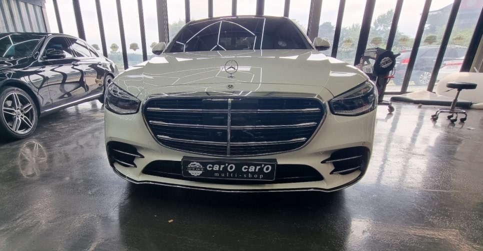벤츠 w223 S500- 액티브 엠비언트 , 4D 부메스터