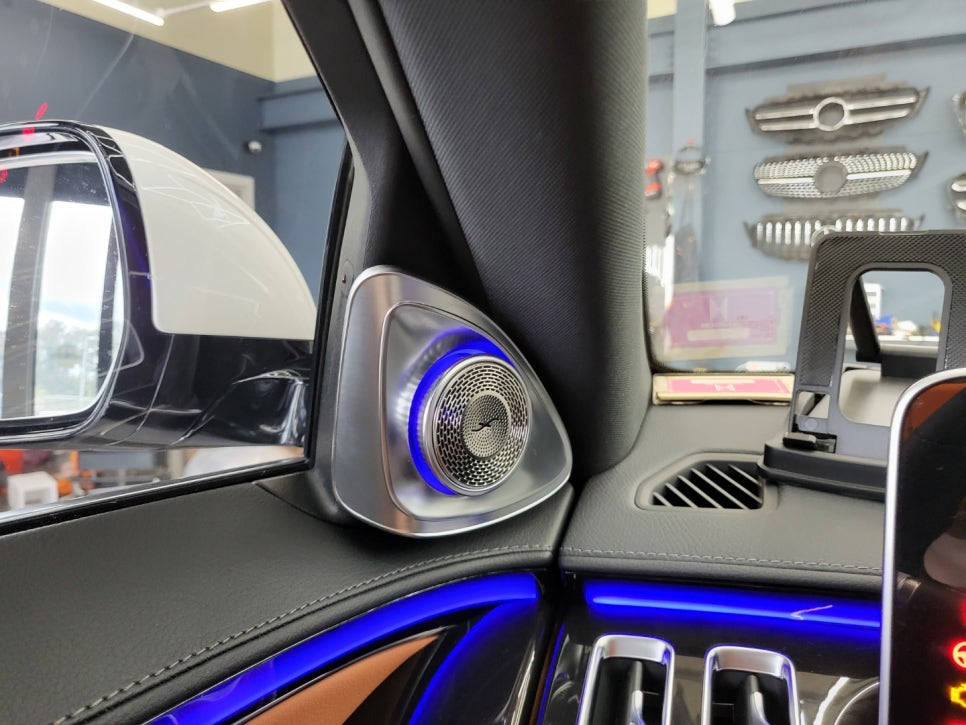 벤츠 w223 S500- 액티브 엠비언트 , 4D 부메스터