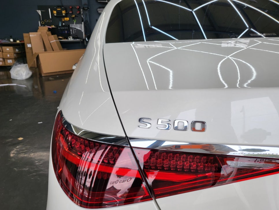 벤츠 w223 S500- 액티브 엠비언트 , 4D 부메스터