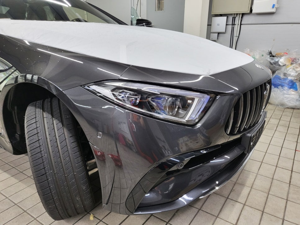벤츠 페이스리프트 CLS450 - 스타그릴에서 세로그릴로 교체 !!!