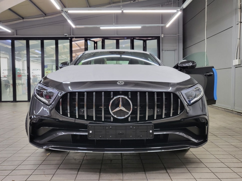 벤츠 페이스리프트 CLS450 - 스타그릴에서 세로그릴로 교체 !!!