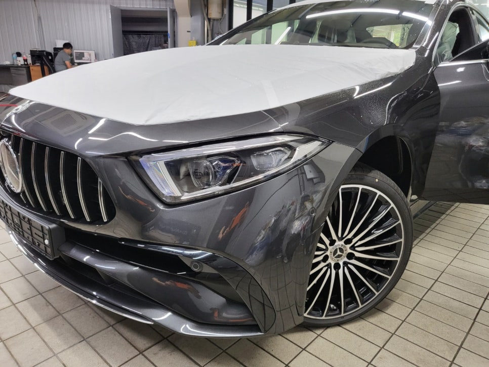 벤츠 페이스리프트 CLS450 - 스타그릴에서 세로그릴로 교체 !!!