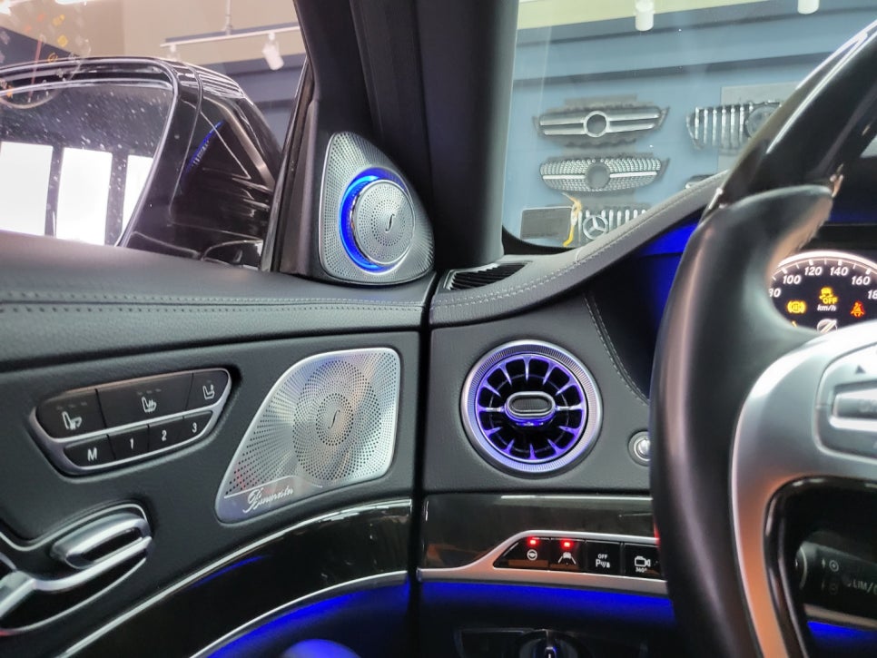 벤츠S500 - 7색 송풍구엠비언트 & 3D 부메스터
