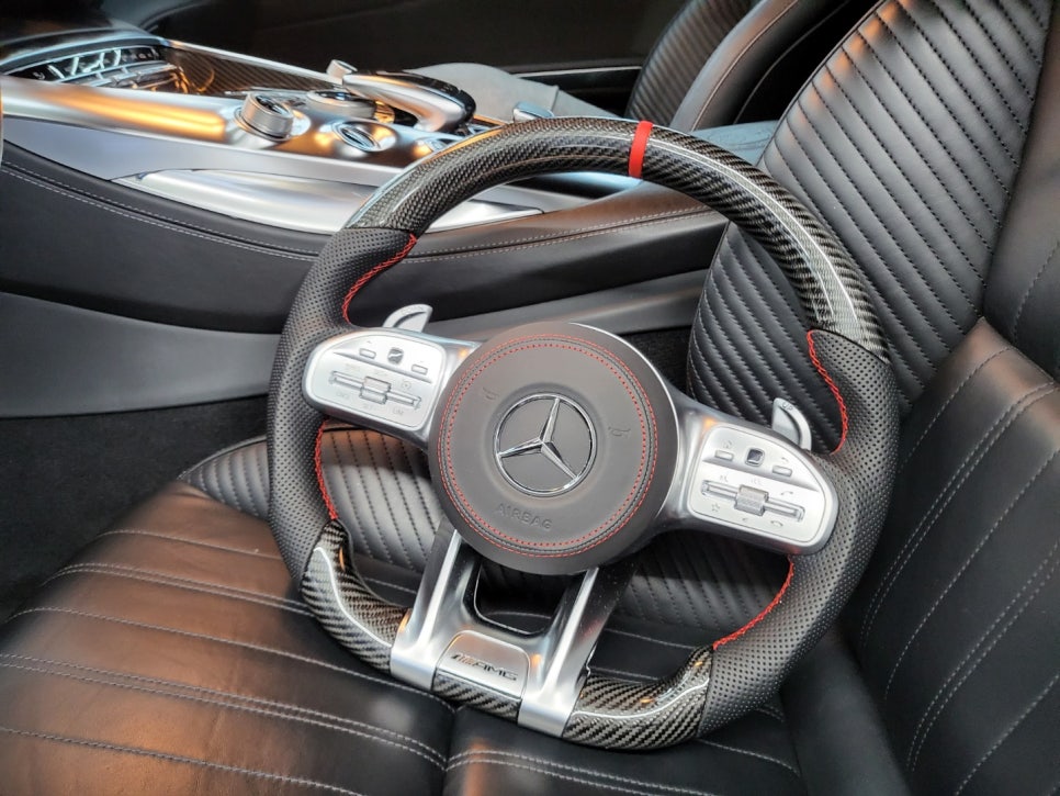 벤츠amg GT4.0 - 커스텀D컷 카본 레드스티치 핸들교체