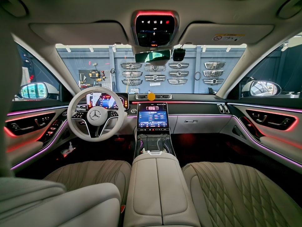 벤츠 W223 S350d 숏바디 - 액티브 엠비언트