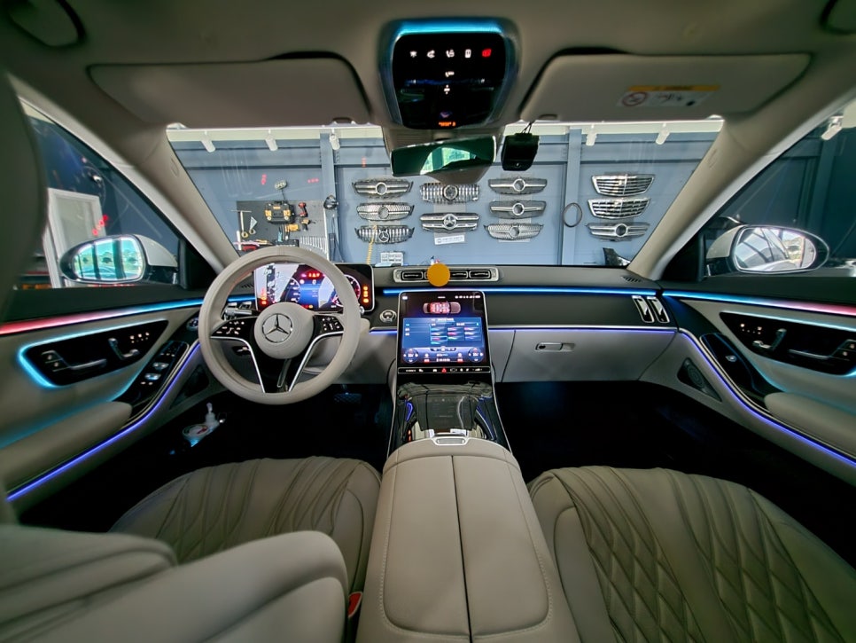 벤츠 W223 S350d 숏바디 - 액티브 엠비언트