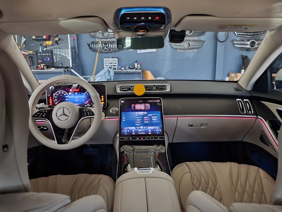벤츠 W223 S350d 숏바디 - 액티브 엠비언트