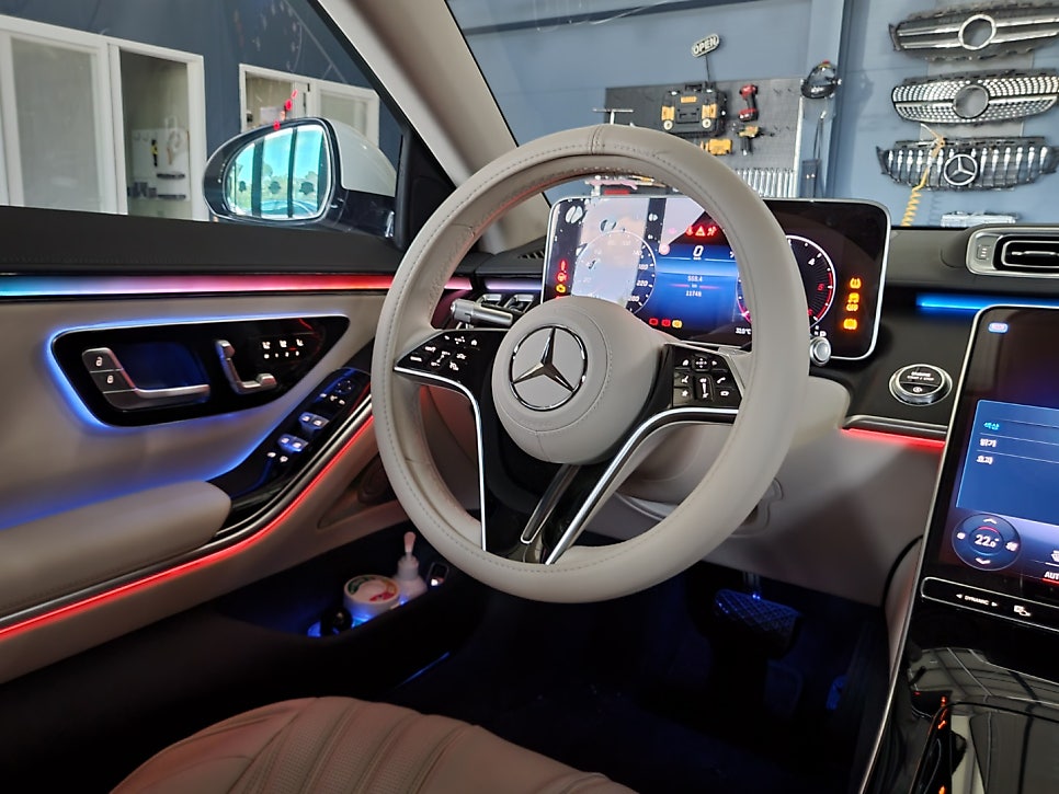 벤츠 W223 S350d 숏바디 - 액티브 엠비언트