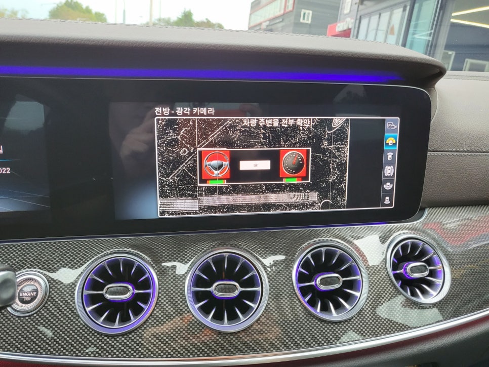 벤츠 cls300d - 순정 어라운드 뷰 " 좁은 골목길도 주차도 쉽게~ "
