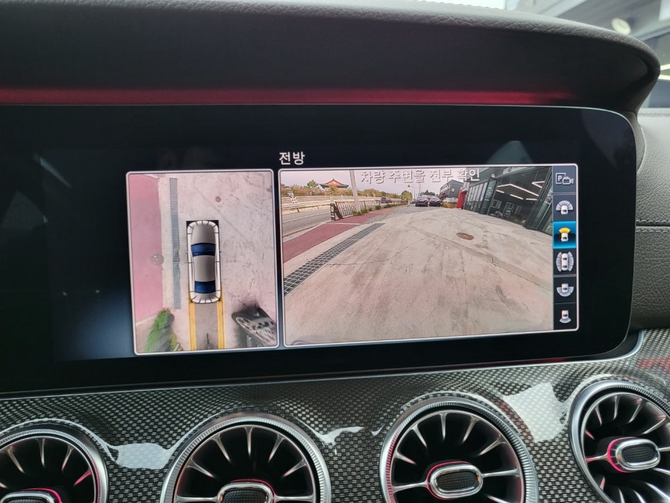 벤츠 cls300d - 순정 어라운드 뷰 " 좁은 골목길도 주차도 쉽게~ "