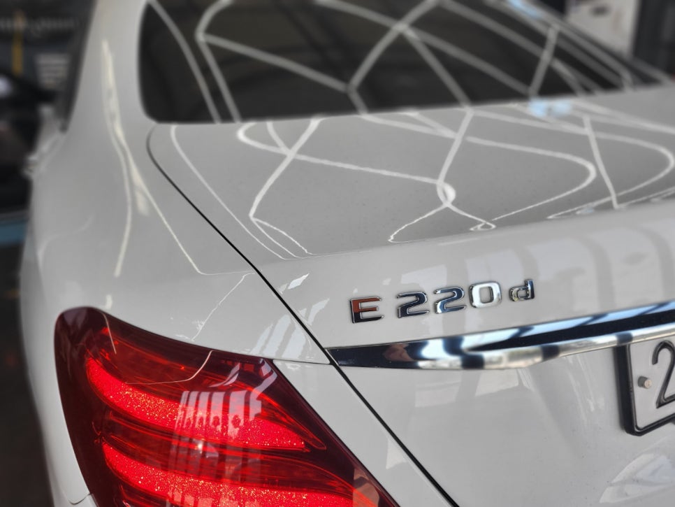 벤츠 E220d - 카비우스 3D 부메스터 & 미드레인지 커버 교체