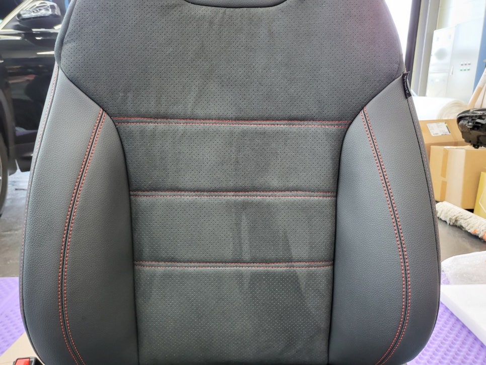 벤츠 GLB35amg - 통풍시트 " 새로운 스티치 재봉~ "