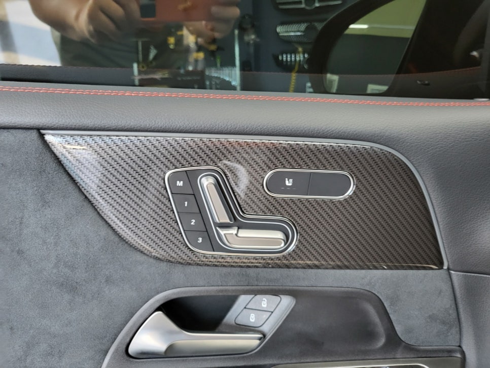 벤츠 GLB35amg - 통풍시트 " 새로운 스티치 재봉~ "