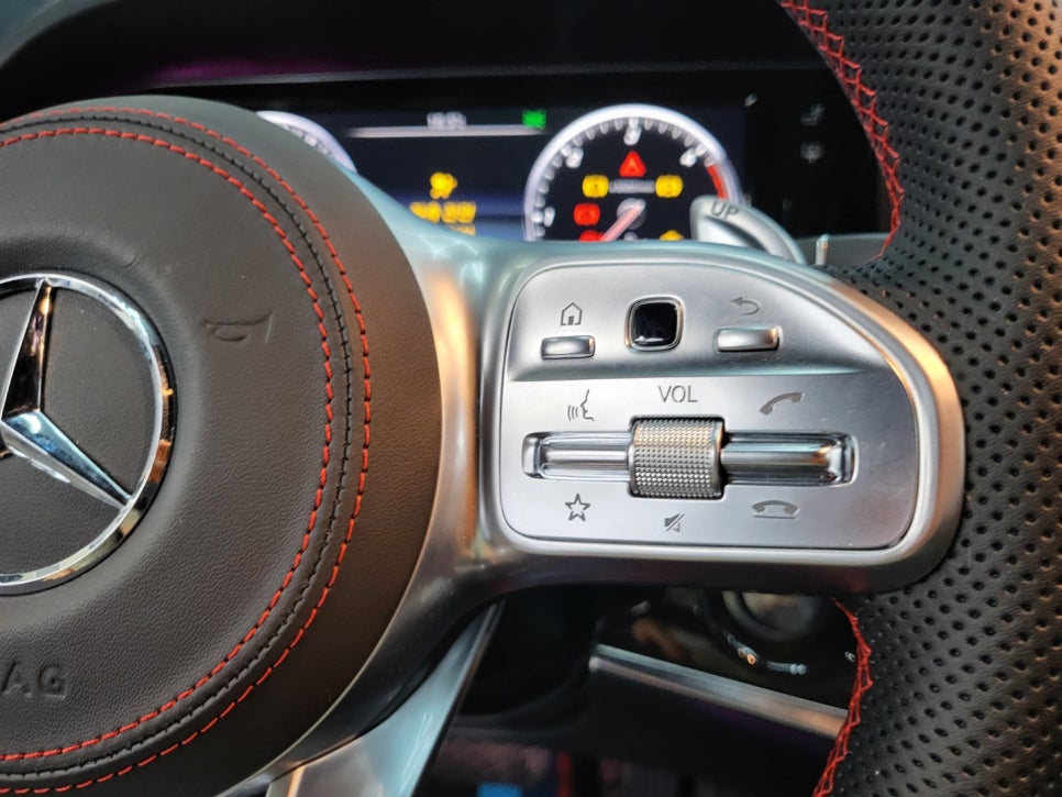 벤츠S350 - AMG 카본 커스텀 핸들 교체