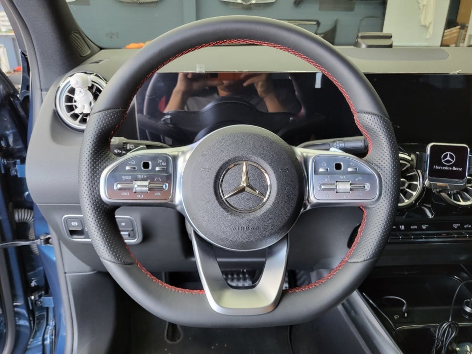 벤츠 GLA45amg - 벤츠 순정 열선시트, 핸들 열선 " 겨울준비 끝!!"