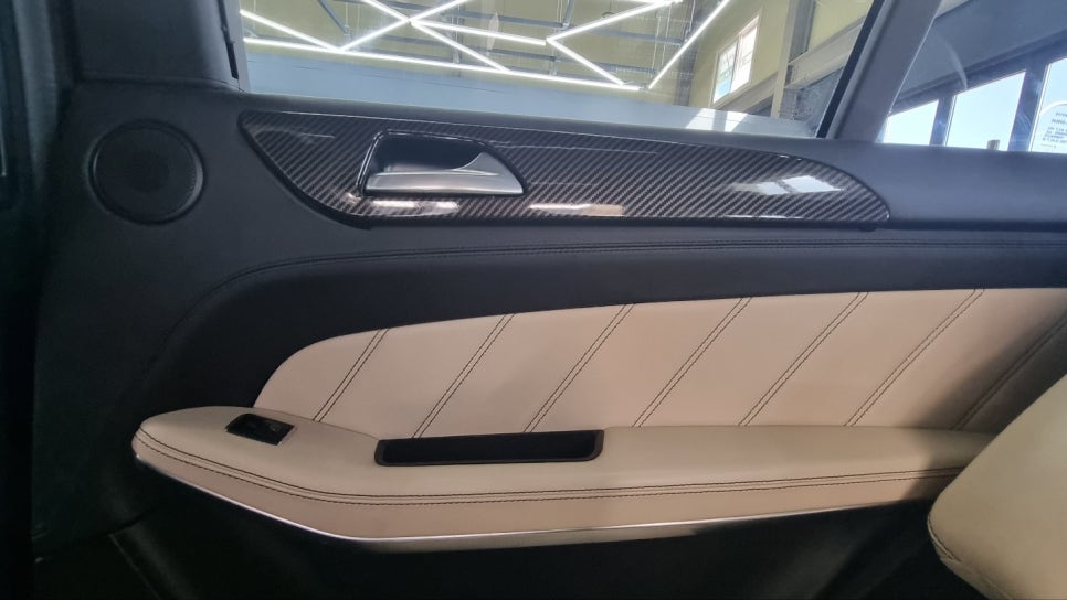벤츠 GL 63amg - 12색 엠비언트, 멀티컬러 기능까지~