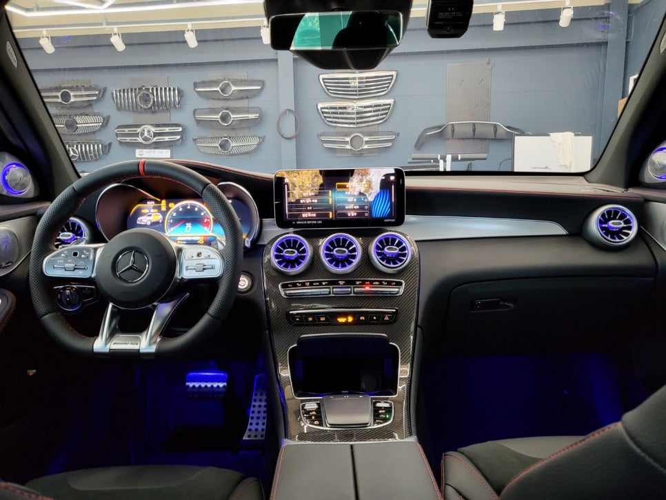 벤츠GLC43amg - 송풍구 엠비언트, 3D 부메스터, 커스텀 amg 카본 핸들