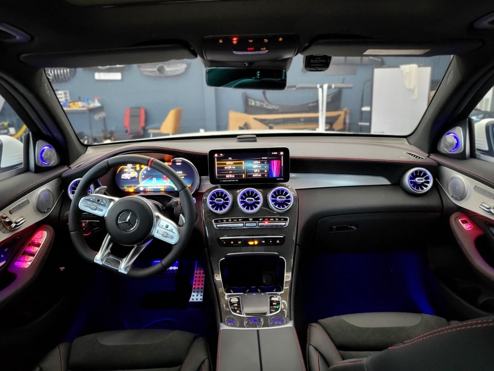 벤츠GLC43amg - 송풍구 엠비언트, 3D 부메스터, 커스텀 amg 카본 핸들