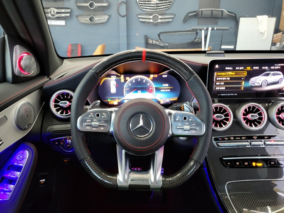 벤츠GLC43amg - 송풍구 엠비언트, 3D 부메스터, 커스텀 amg 카본 핸들