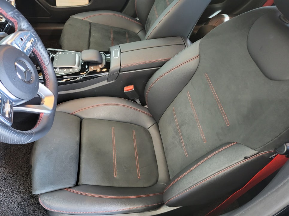 벤츠 A35amg - 통풍시트 " 알칸타라시트여도 시공이 가능합니다 "